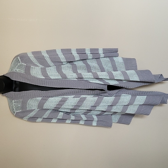 Pink rose asymmetrical cardigan - Picture 1 of 4